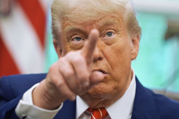 US-Präsident Trump gratuliert dem Papst. - © Evan Vucci/AP/dpa