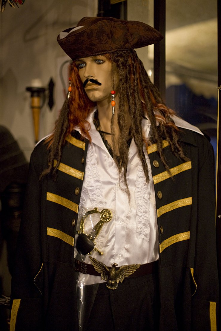 Das Jack-Sparrow-Piraten-Kostüm - © Sabine Hergemoeller