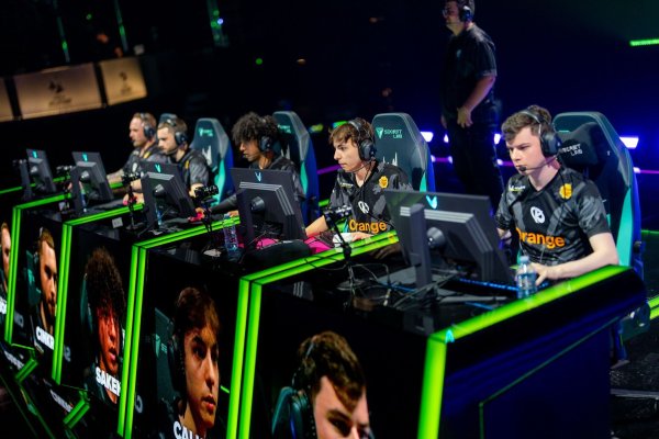 Kein anderes Team hat das LoL-Turnier EMEA Masters so häufig gewonnen wie Karmine Corp. - © Riot Games/dpa