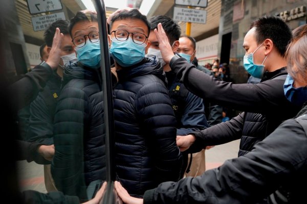 Journalisten in Hongkong - © Foto: Vincent Yu/AP/dpa