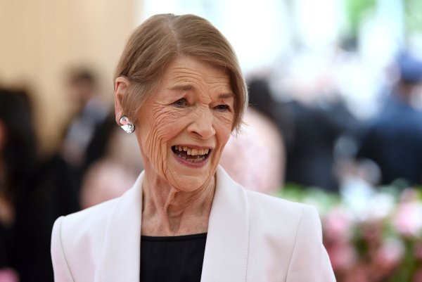 Die britische Schauspielerin Glenda Jackson bei einer Gala in New York (2019). Sie starb mit 87 Jahren. - © Evan Agostini/Invision/AP/dpa