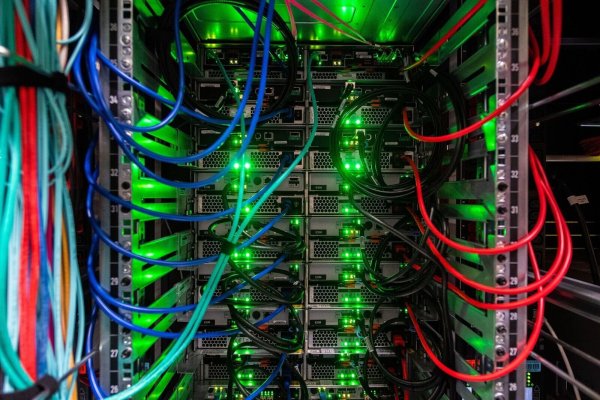 - © Robert Michael/dpa-Zentralbild/dpa