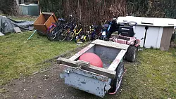 Mit diesem Rasenm&auml;her soll der Verd&auml;chtige Mario S. Kinder herumgefahren haben. - &copy; Janet K&ouml;nig