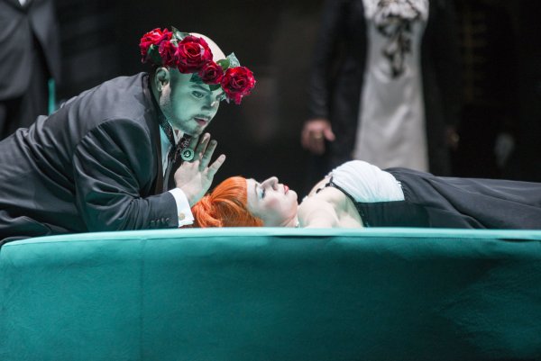 Salome. Foto: Landestheater/Schomburg - © Kerstin Schomburg, Schomburgstraße 48, 22767 Hamburg, Tel: +49.173.1447766, post@kerstinschomburg.de // Steuer-Nr: 02/564/28