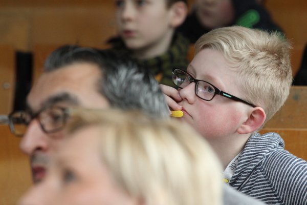 Stammgast: Jan-Luca hat keine Vorlesung der LZ-Kinderuni
verpasst. Er war auch in der Hochschule in Lemgo. - © Mausch