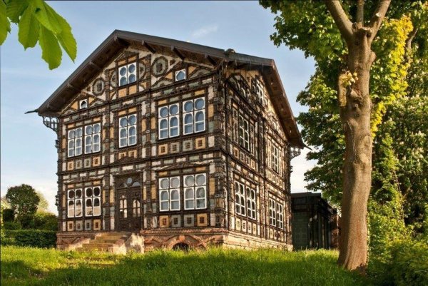 Ungewöhnlich und einmalig: das Junkerhaus in Lemgo. - © Privat