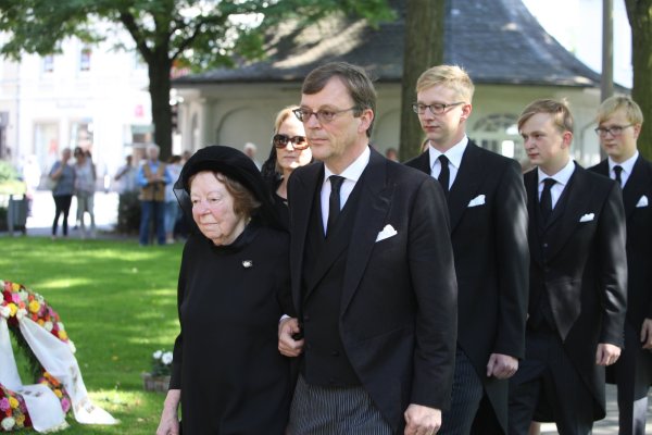 Die Witwe Traute Prinzessin zur Lippe und ihr Sohn Stephan Prinz zur Lippe. - © Vera Gerstendorf-Welle