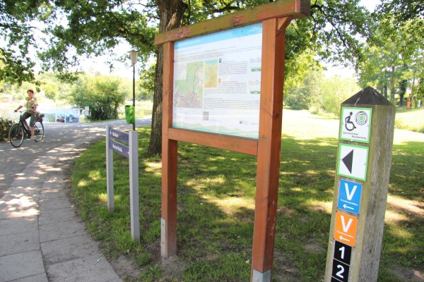 Info-Karte am Kurparksee: Hier startet die Tour. - © Thomas Reineke