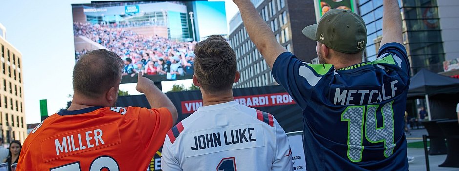 Bild zu NFL auf Weltreise: Über Berlin und Rio in die Wüste?