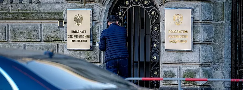 Bild zu Hybride Angriffe: Russischer Botschafter einbestellt