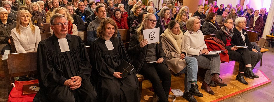 Bild zu Kirche unter Druck zur Ver&auml;nderung: So sieht Blombergs Pastorin Lena Skirka die Zukunft