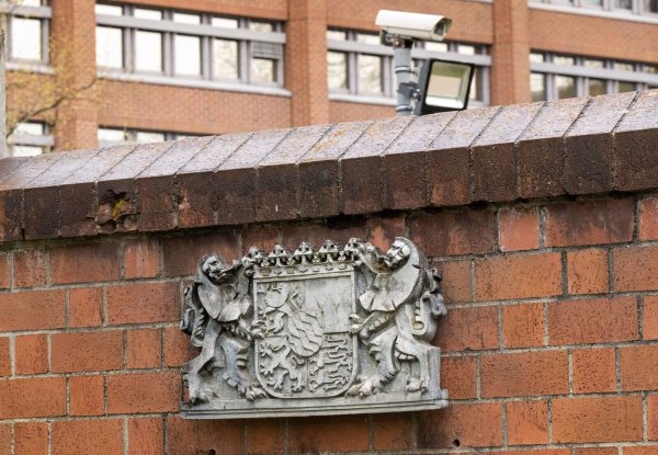 - © Peter Kneffel/dpa