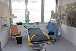 Ger&auml;umig: Gen&uuml;gend Platz f&uuml;r Personal und Angeh&ouml;rige der keinen Patienten zeichnet die neuen Behandlungsr&auml;ume aus. - &copy; Benjamin Marquardt