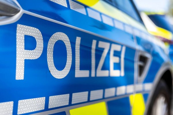 Die Polizei hat eine mutmaßliche Jugendbande nach zahlreichen Diebstählen gefasst (Symbolbild). - © David Inderlied/dpa