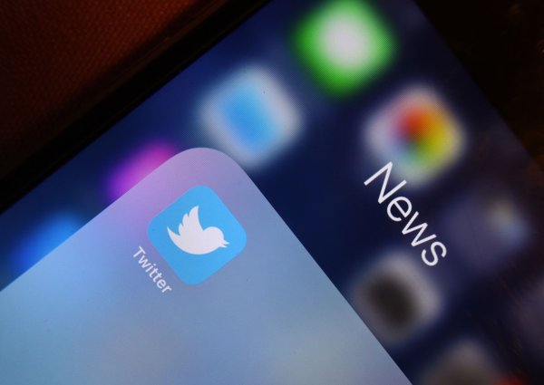 Hacker haben sich Zugang zum Twitter-Account der Luftwaffe verschafft. - © Karl-Josef Hildenbrand/dpa