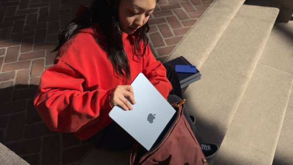 Das Macbook Air bekommt nun auch den neuesten M4-Prozessor. - © Apple Inc./dpa-tmn