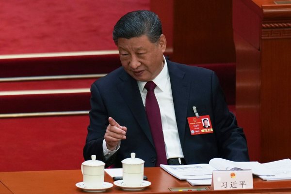 Unter Staatschef Xi Jinping begann an diesem Mittwoch der Nationale Volkskongress, der eine Woche dauern wird. - © Ng Han Guan/AP/dpa