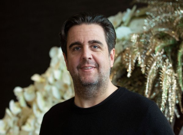 Bastian Pastewka freut sich auf die Weihnachtstage. - © Thomas Banneyer/dpa