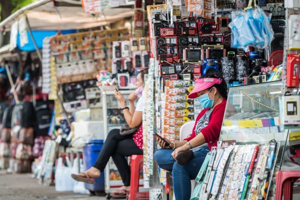 Laos empfängt wieder Touristen - © Foto: Kaikeo Saiyasane/XinHua/dpa