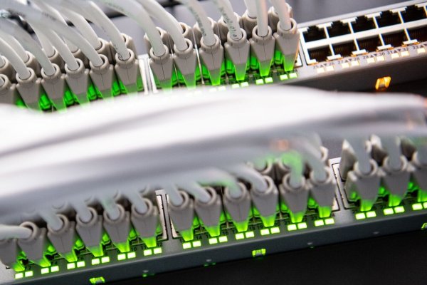 - © Matthias Balk/dpa