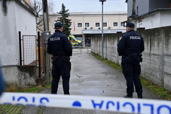 Nach einem Angriff in einer Schule in Zagreb ist die Polizei im Einsatz. Der Täter hat mit einem Messer ein Kind getötet und vier weitere Menschen verletzt. - © Ronald Gorsic/Cropix/AP/dpa