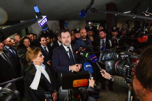 Italiens Vize-Ministerpräsidenten Salvini war Freiheitsberaubung und Amtsmissbrauch vorgeworfen worden. - © Salvatore Cavalli/AP/dpa