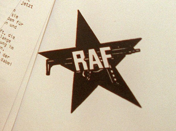 Die RAF tötete bis zu ihrer erklärten Auflösung 1998 mehr als 30 Menschen. (Symbolbild) - © Tim Brakemeier/dpa