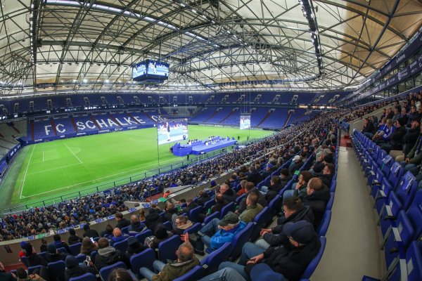 Der FC Schalke 04 hat einen Starttermin für die Zeichnung der Fördergenossenschaft. - © Tim Rehbein/dpa