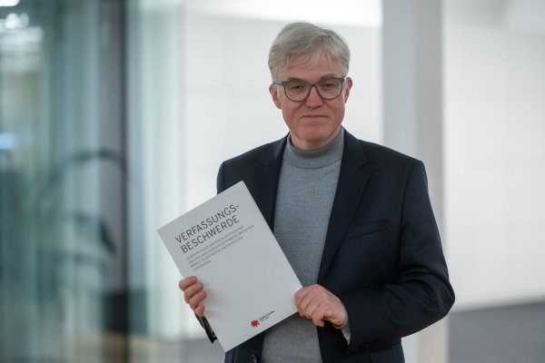 Der Präsident der Björn Steiger Stiftung, Pierre-Enric Steiger. - © Christophe Gateau/dpa