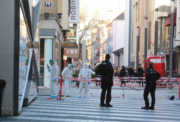 Der Todesfahrer von Mannheim wollte sich nach Angaben der Staatsanwaltschaft von der Polizei erschießen lassen. Der Tatverdächtige ist nach bisherigen Erkenntnissen psychisch krank. (Archivfoto) - © Dieter Leder/dpa
