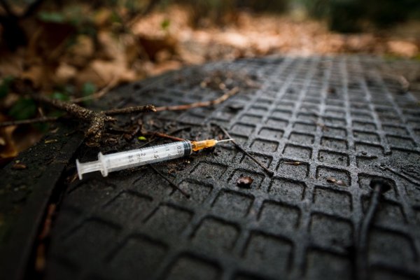 Die Zahl der Drogentoten in NRW ist um fast zwölf Prozent gesunken. (Symbolbild) - © Felix Zahn/dpa