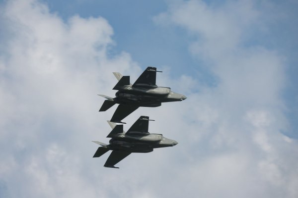 Die polnische Luftwaffe stieg wegen russischer Angriffe auf die Ukraine zur Sicherung des eigenen Luftraums auf. (Archivbild) - © Leszek Szymanski/PAP/dpa