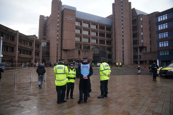 Im Liverpooler Gericht wird das Strafmaß verkündet. - © Peter Byrne/PA Wire/dpa
