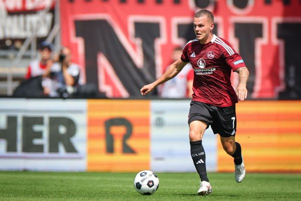 Florian Pick verlässt den 1. FC Nürnberg. - © Daniel Karmann/dpa