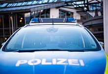 Herbert Reul (CDU) bei Coffee with a Cop in Herford/NRW - picture alliance / Noah Wedel