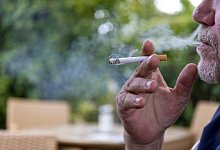 Rauchen - picture alliance / Geisler-Fotopress