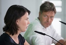 Annalena Baerbock und Robert Habeck - Foto: Sebastian Kahnert/zb/dpa
