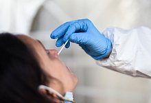 Corona-Schnelltest - Foto: Kira Hofmann/dpa-Zentralbild/dpa