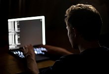 Hybride Bedrohungen und Cyberangriffe - Foto: Fabian Sommer/dpa