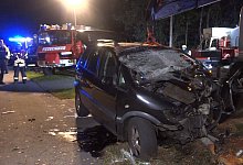 Mutter stirbt bei Unfall: Sechs Kinder in Lebensgefahr - Foto: -/Nord-West-Media TV/dpa
