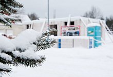 Schnee bedeckte Baustelle eines Einfamilienhauses - Andrea Warnecke/dpa-tmn
