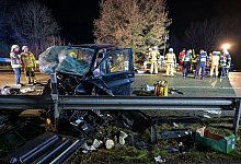 Schwerer Autounfall bei Olpe - Markus Klümper/dpa