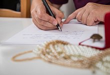 Das Verm&auml;chtnis - Foto: Christin Klose/dpa-tmn