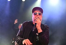 Smudo, Hip-Hopper von den Fantastischen Vier, singt. - Felix Hörhager/dpa/Archivbild