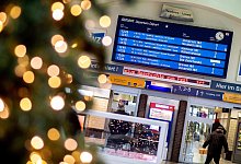 Reiseverkehr an Heiligabend - Hauke-Christian Dittrich/dpa