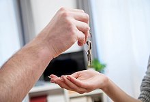 Mieter dürfen ihre Wohnungen untervermieten - Foto: Christin Klose/dpa-tmn