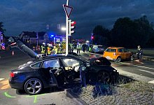 Unfall in Bad Salzuflen/B239 - Daniel Hobein/Feuerwehr Bad Salzuflen