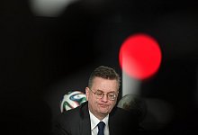 Reinhard Grindel - Foto: Boris Roessler/dpa