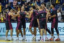 Jubel - Foto: Andreas Gora/dpa