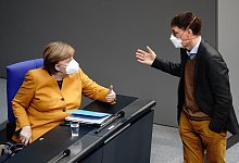 Merkel und Lauterbach - Foto: Kay Nietfeld/dpa